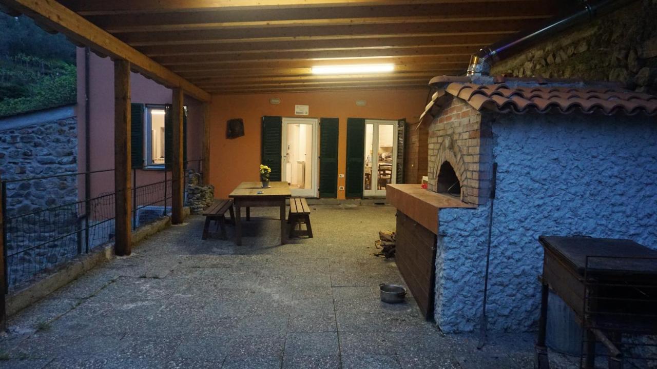 Agriturismo U Muinettu La Spezia Exterior photo